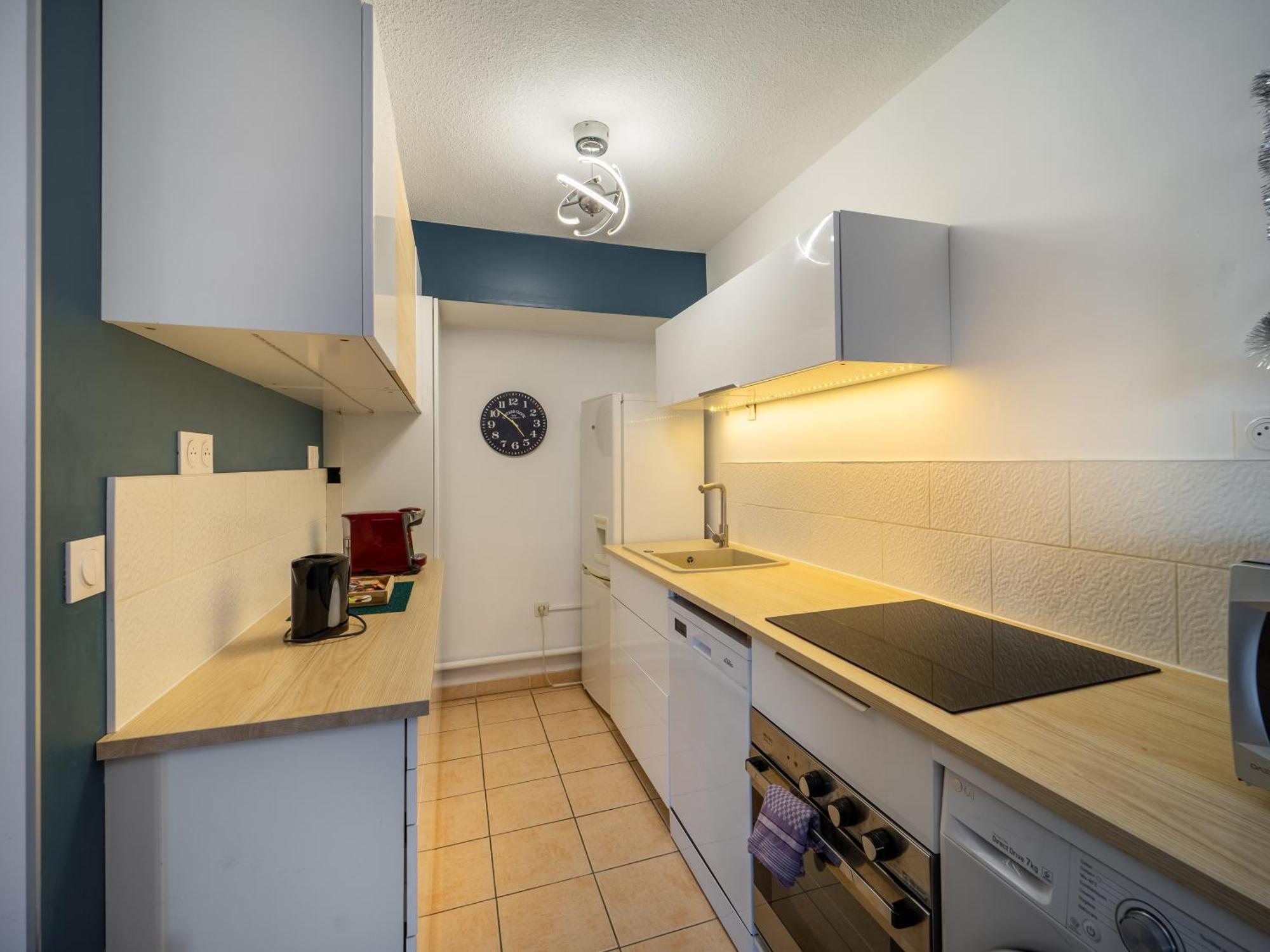 Le Dory - Spacieux, Climatisation, Terrasse & Parking Montpellier Buitenkant foto
